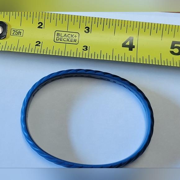 David Yurman Limited Edition Cable Blue Rubber Bracelet 10mm size (Medium) - Picture 3 of 7